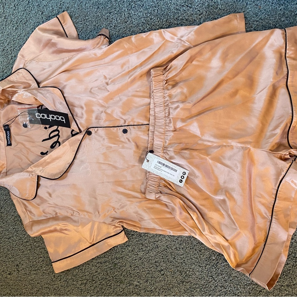 Pink bridesmaid pajamas US size 8 never worn